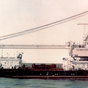 Морской плавучий самоходный полноповоротный кран "Севастополец" проекта 16490