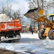 Уборка и очистка территории от снега фото