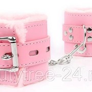 Розовые мягкие наручники на регулируемых ремешках фотография