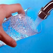 Тест-анализ питьевой воды в домашних условиях и предоставление консультации и рекомендации опытных специалистов о ее качестве. фото