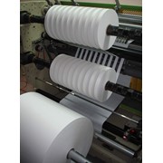 Предоставляем услуги по порезке рулонов пленки и бумаги. фото