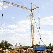 Услуги гусеничного крана МГК-25 БР 25 тонн в Краснодаре фотография