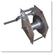 ЛЕБЕДКА РУЧНАЯ ШЕСТЕРЁННАЯ ЛРШ-0,5-50 фото