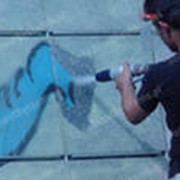 Удаление граффити с фасадов фото