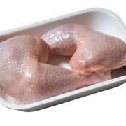 Бедра куриные, голень, мясо, окорока фотография