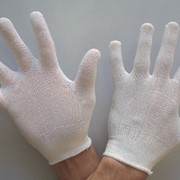 Перчатки нейлоновые, 13кл., ручной оверлок (белый цвет), ЛЮКС, размер универсальный. (Упаковка 300 пар) фото