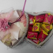 Готовый подарок жвачки Love Is в коробочке сердце 30 шт, арт. 68121838