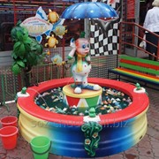 Декоративный фонтан Клоун фотография