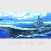Модель Trumpeter Russia Navy Kuznetsov фотография