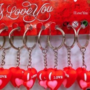 Брелоки на ключи 1 упаковка 12 шт красное и розовое сердце фото