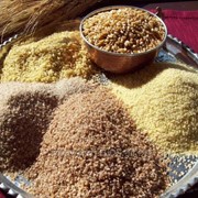 Серые (пшеничные) крупы: перловая, пшеничная, ячменная, ячневая.