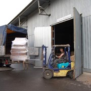 Прием и доставка грузов на склад заказчика фото