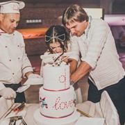 Свадебный торт Любовь окрыляет фото