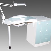 Стол А-1 для аппаратного маникюра с вытяжкой и лампой фотография