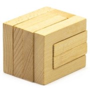 Wooden Cube Hug фото