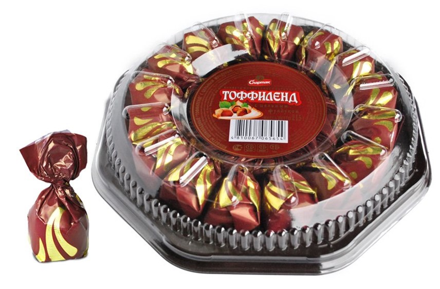 Конфеты в коробке фабрики Спартак