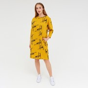 Платье, цвет жёлтый, принт надпись, размер 54 фото