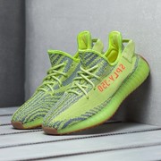 Кроссовки Adidas Yeezy Boost 350 V2 'Frozen Yellow' фото