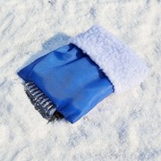Скребок для снега и льда (с варежкой) фото
