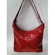 Недорогая красная женская кожаная сумочка фотография
