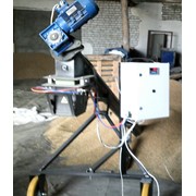 Аппарат для фасовки в мешки и пакеты с забором сырья из кучи фото