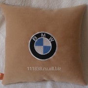 Подушка бежевая BMW