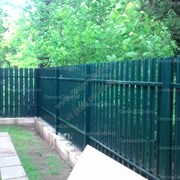 Забор для дачи из металлического штакетника 