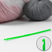 Крючок для вязания, d 3 мм, 14 см, цвет зелёный фото