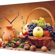 Часы на холсте 25 х 35 см Корзинка с фруктами и ягодами на столе с глиняным графином