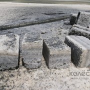 Кормовая и техническая соль лизунец в камнях фото