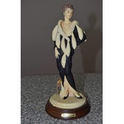 Фарфоровая статуэтка фигурка скульптура Parisian Lady, by VITTORIO TESSARO, A.D.L.
