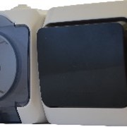 Блок-розетка 2P+PE (прозрачная крышка) + одноклавишный выключатель (черная клавиша) 2РЗ16-З-ВЗ-1-IP44N фотография