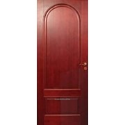 Двери красные деревянные фото