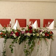 Свадебные букеты, композиции и декорации банкетов фото