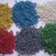 Изделия из пластика и полимеров для строительства (белый, натуральный, синий, голубой, черный) фотография