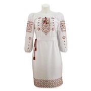 Белое платье с филигранной вышивкой светло-серым и красным