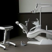 Стоматологическая приставка Slovadent 800 Optimal SU Столик врача на стойке с нижней подачей шлангов фото