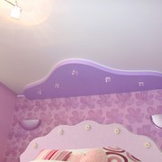 Натяжные потолки для спальни фото