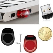 Флешка USB "Кристалл" объемом 8 ГБ со скоростью чтения-записи 15-6 М/сек