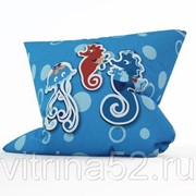 Декоративная подушка “Медуза на прогулке“ фото