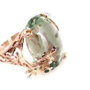 Эксклюзивное золотое кольцо с зеленым кварцем фото