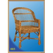 Кресло плетенное из лозы фотография
