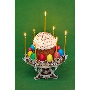 Пасхальницатортница фарфоровая с куличем яйцами и свечами бордо фото