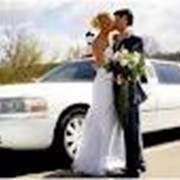 Автомобили с водителем для обслуживания свадеб фотография