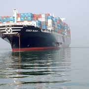 Морская доставка грузов и техники на необустроенное побережье фото
