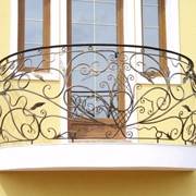 Кованые балконные и оконные ограждения из металла фото