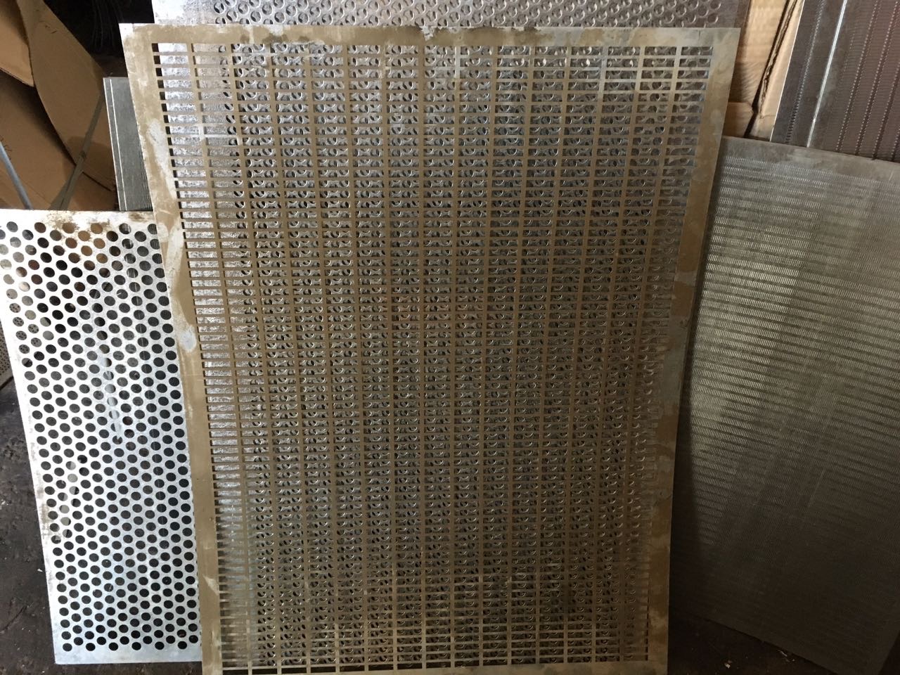 Сита для зерноочистительных машин овс 25. Решетный стан дон 1500б. Петкус 531 гигант. Решета на петкус к 527. Решета buhler tas206.