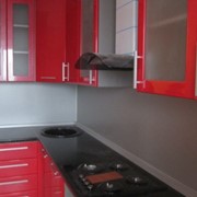 Кухонные гарнитуры красного цвета фотография