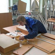 Трудоустройство в Польше Разнорабочие на мебельную фабрику фотография