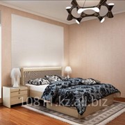 Спальный гарнитур Мокко цвет: дуб молочный кровать,тумбы низкие фотография